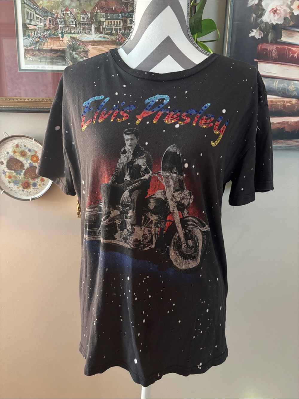 Buckle Black Elvis Presley Graphic Tee with Multicolor Logo
